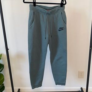 NIKE joggers
